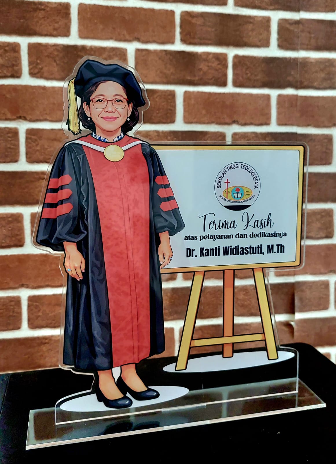 Acrylic caricature display by Idekunik